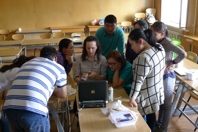 Zedu Ultrasound -Ingrid teaches POCUS with the trusty SonoSite